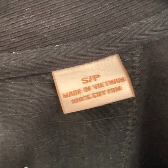 Tommy Bahama Quarter Zip - Picture 4 of 7